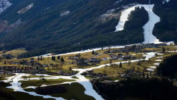 ski-mountain-austria.png
